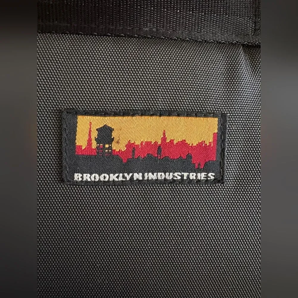 Brooklyn Industries Travel Backpack Carry On Hiking Laptop Gear Built-in hood